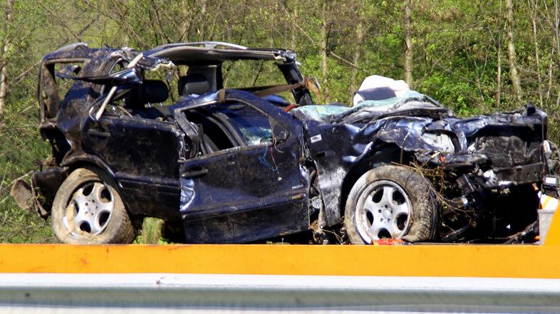 24. aprila je voznik osebnega vozila med priključkom Šentilj in cestninsko posta