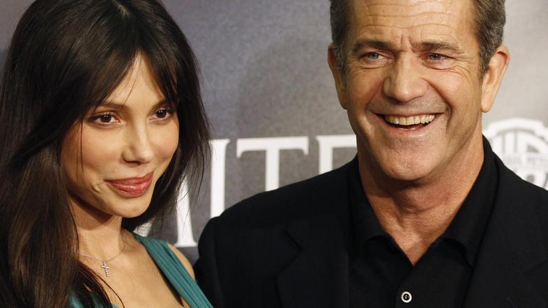 Mel je svojo ženo Robyn zapustil zaradi Oksane. (Foto: Reuters)