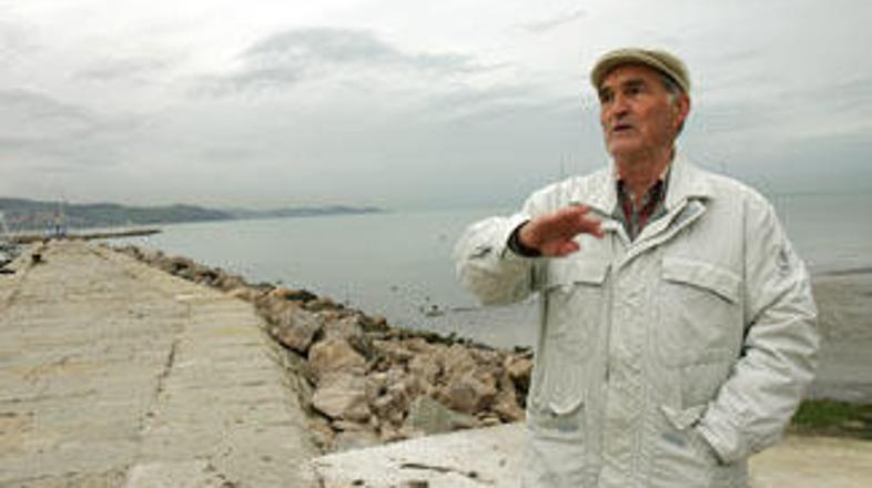 “Tu je še zadnji košček obale, kjer bi lahko uredili športni park, a nam ga hoče