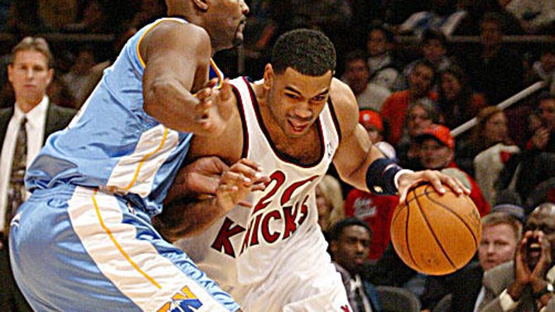 Zvezda se vrača pod koše.