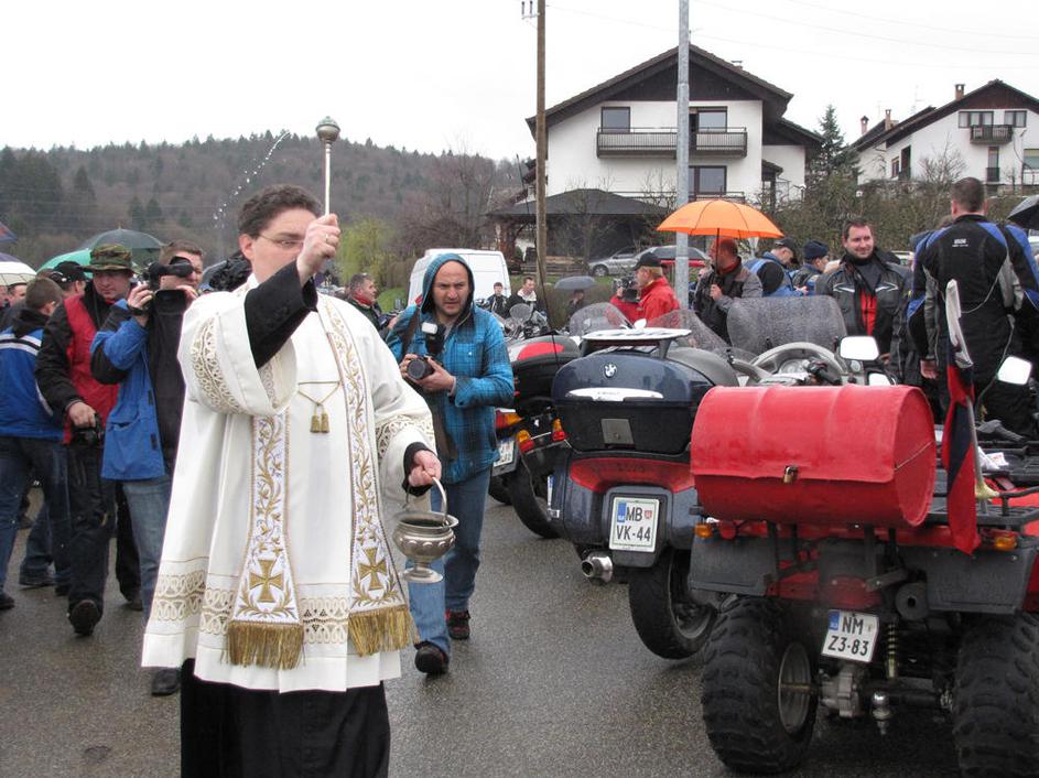 Mirna peč motoristi