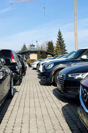 Rabljeni avti, parkiranje, rabljen avto