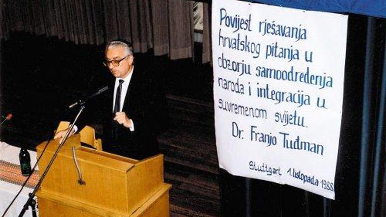 Tuđman med predavanjem v Kanadi konec 80. let prejšnjega stoletja. (Foto: Večern