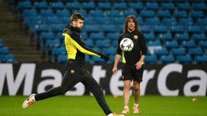 gerard pique carles puyol