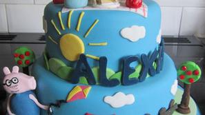 Torta z liki iz risank