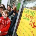 Mladim so v mladinskem centru Šiška na voljo številne dejavnosti za mlade, kot s