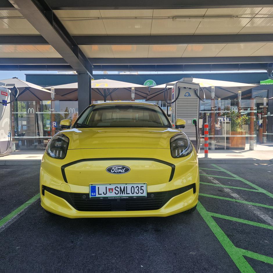 Polnjenje baterije pri ford pumi gen-E | Avtor: Gregor Prebil