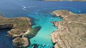 Comino Malta Modra laguna