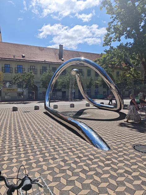 Fontana na Slovenski cesti v Ljubljani