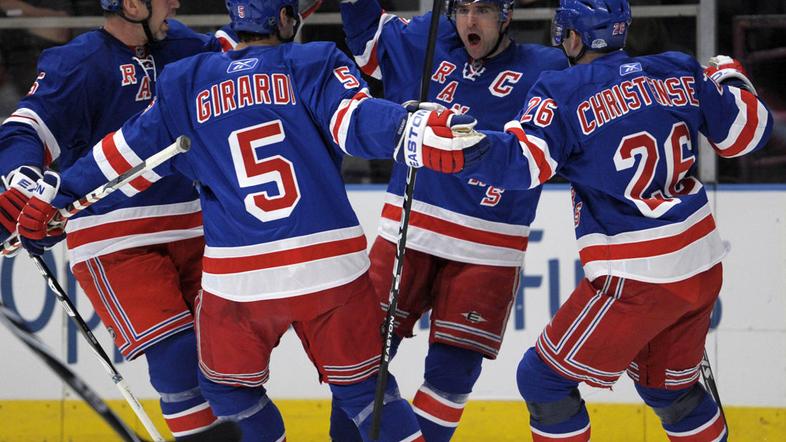 Gola za zmago so se Rangerji veselili ob koncu druge tretjine. (Foto: Reuters)