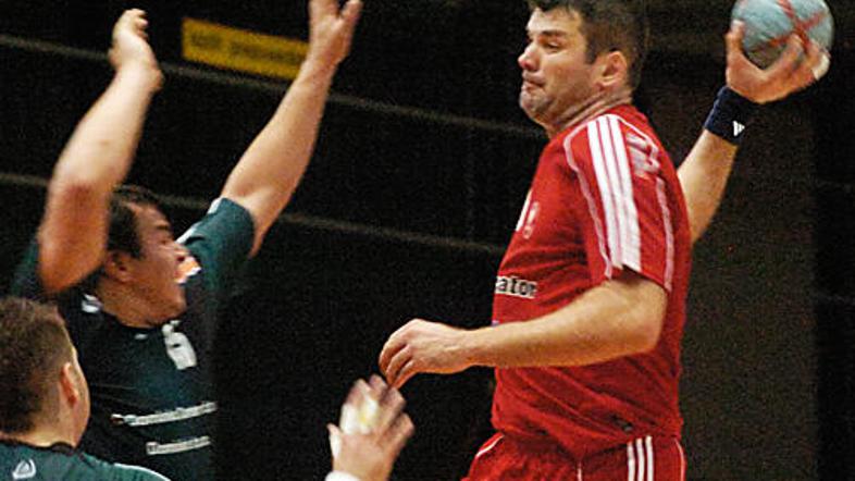 Še pred dobrim letom je Gregor Cvijič še nastopal v majici ljubljanskega Slovana