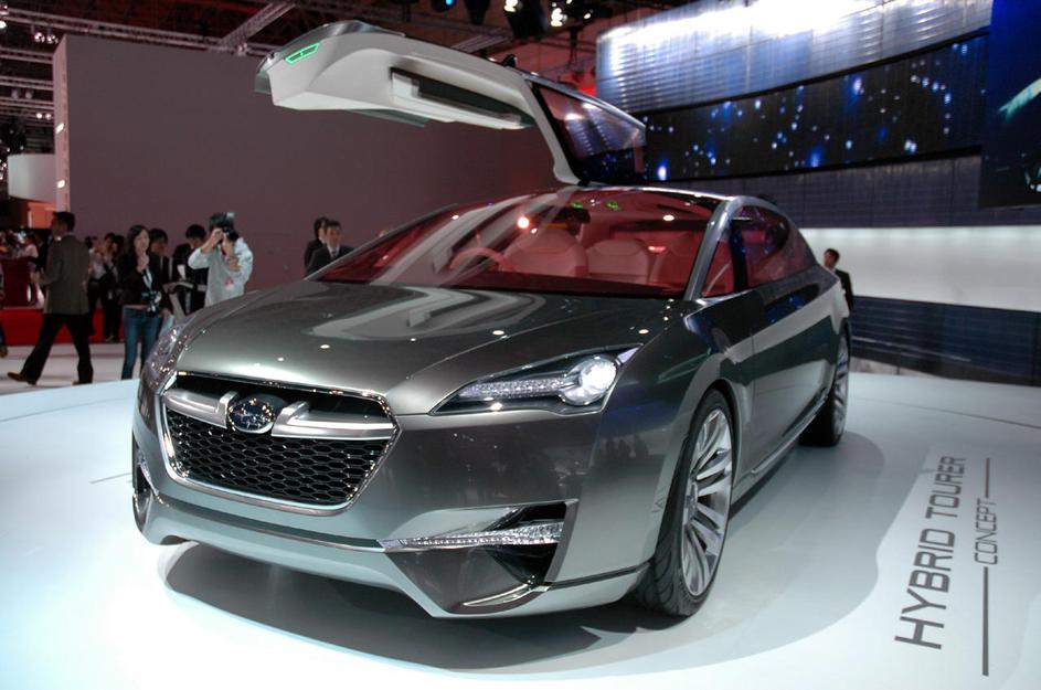 Subaru hybrid tourer se premierno predstavlja na avtosalonu v Tokiu.