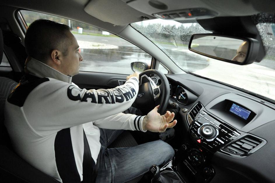 Bralci so ocenjevali finaliste izbora za Žurnalov avto leta 2013.