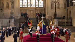 kraljica Elizabeta II. krsta