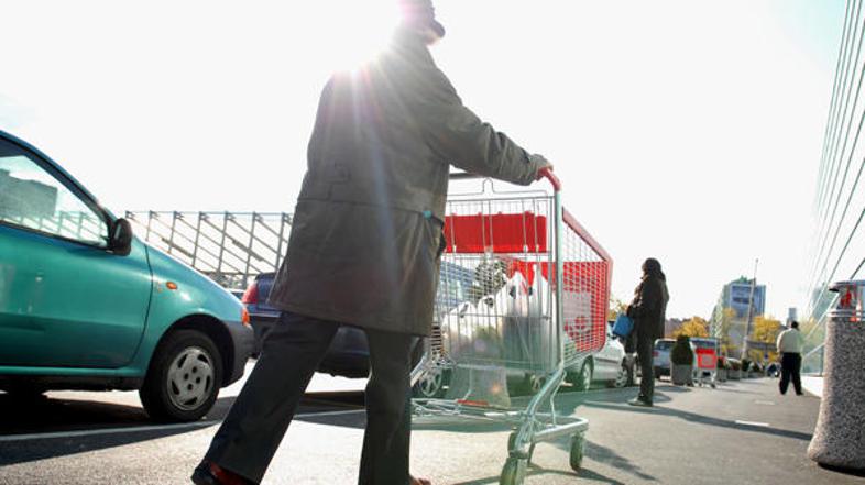 Za obremenitev okolja niso krive plastične vrečke same po sebi, temveč naše ravn