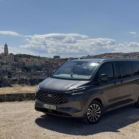 Ford tourneo in Apulija