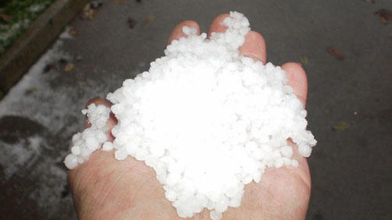 Tudi Gorenjsko je presenetila toča.