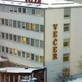Prodaja omenjenega deleža v Večeru naj bi bila poskus razbijanja koncentracije d