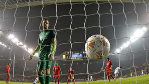  (Tottenham Hotspur - Inter Milan) Handanović