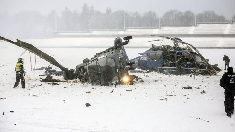 Strmoglavljenje helikopterja