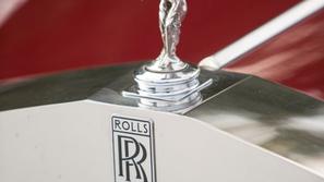 Rolls-royce corniche Jamesa Mayja