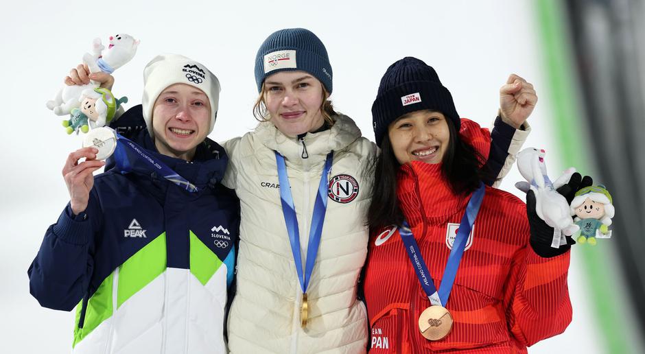 Nika Prevc, Anna Odine Stroem, Nozomi Maruyama | Avtor: Profimedia