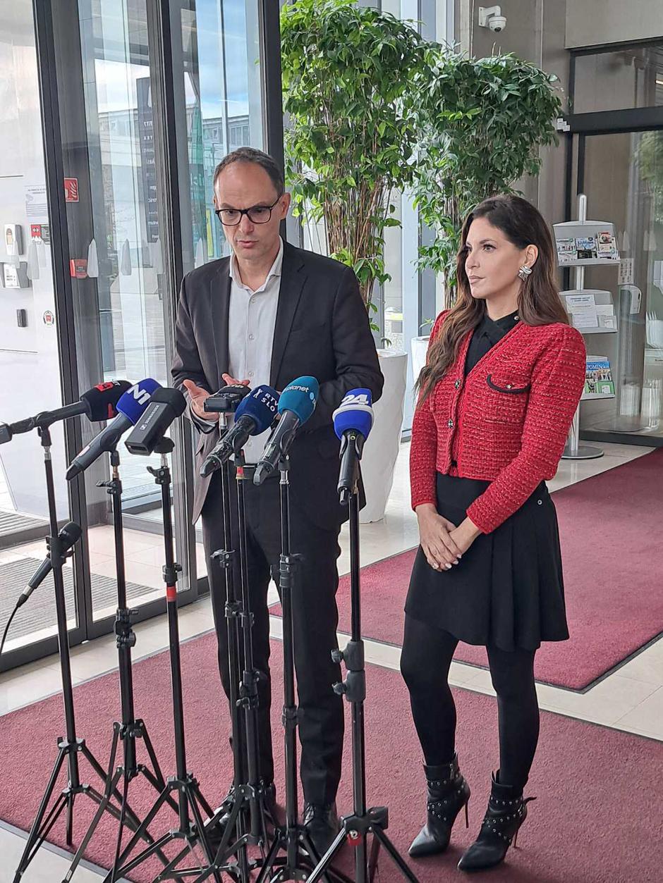 Anže Logar in Eva Irgl po sestanku o oblikovanju koalicije | Avtor: Zurnal24