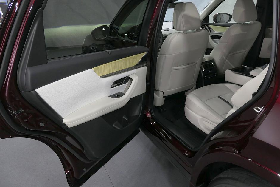 mazda CX--80 | Avtor: Matija_Janežič