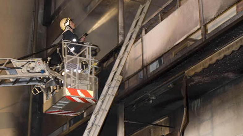 Oblasti še ne vedo, zakaj je prišlo do požara v domu za ostarele, v katerem je u