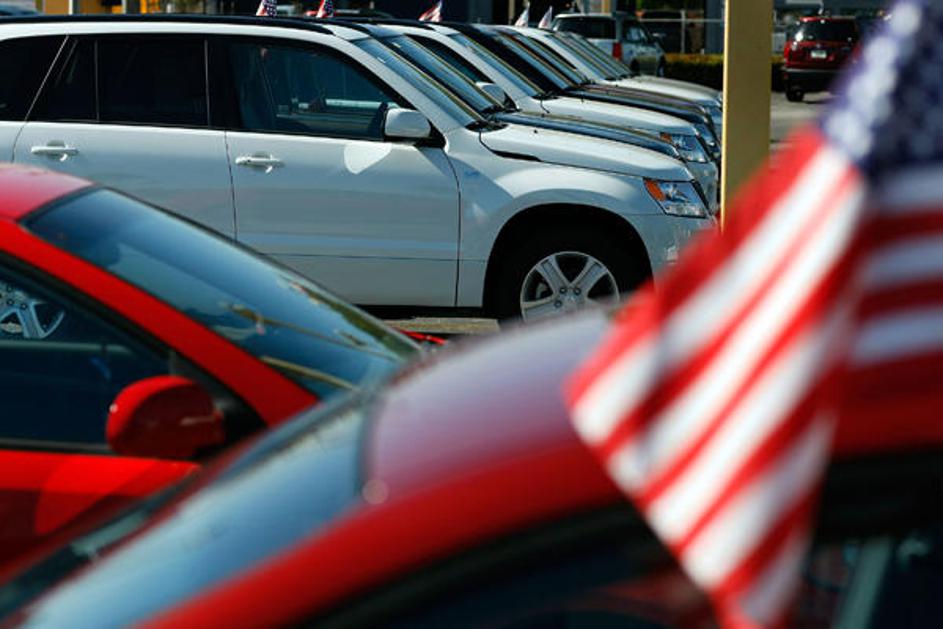 70 odstotkov Američanov se še vedno boji, da bodo v naslednjih 12 mesecih ostali