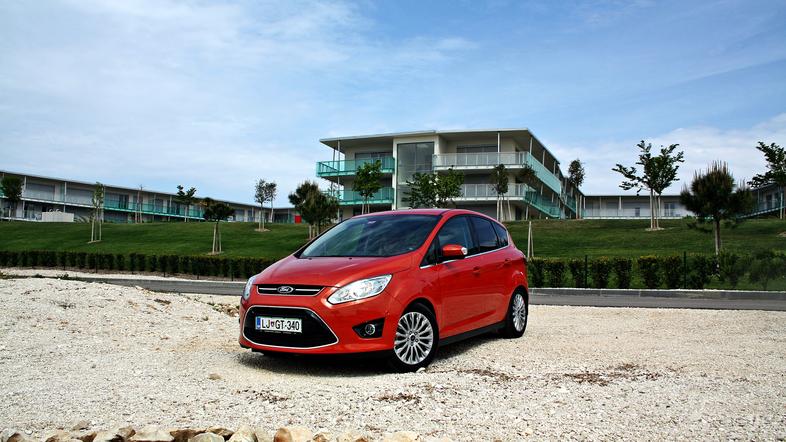 Ford C-max titanium 1,6 EcoBoost (110kW)