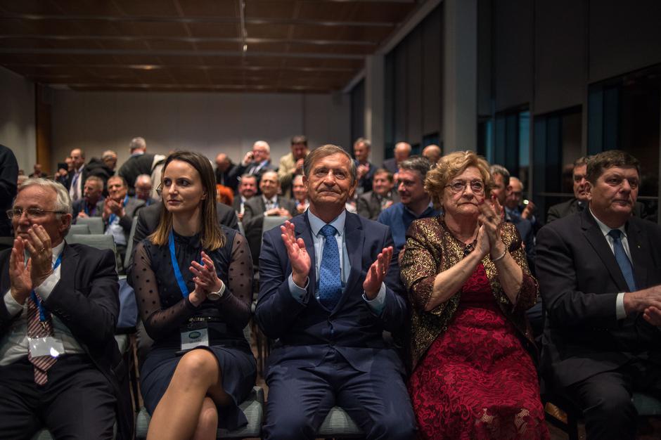 DeSUS | Avtor: Anže Petkovšek