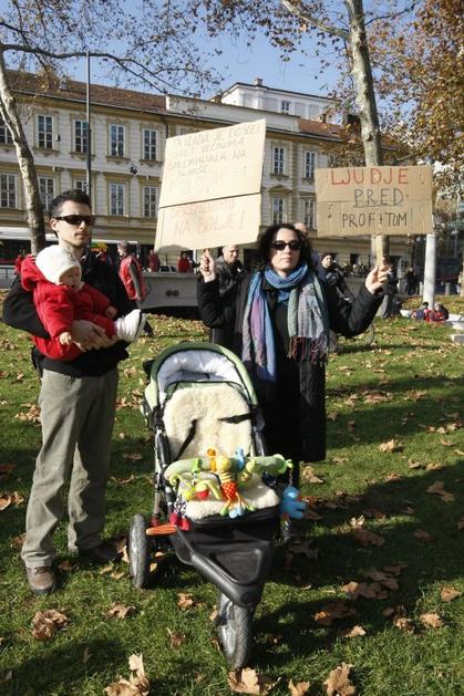 Protesti 2012