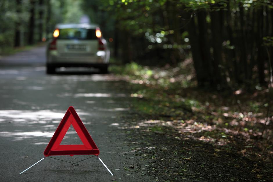 Okvara na cesti | Avtor: Shutterstock