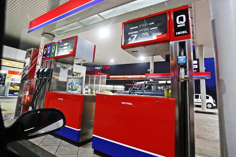 Bencinska črpalka | Avtor: Saša Despot