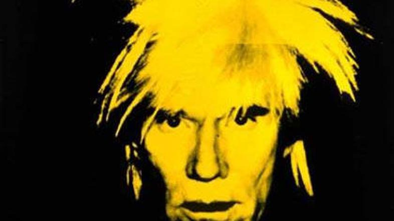 Prve portrete je Warhol ustvaril že sredi 40-ih let, ko je bil star komaj šestna
