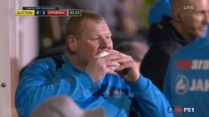 Wayne Shaw sendvič Sutton