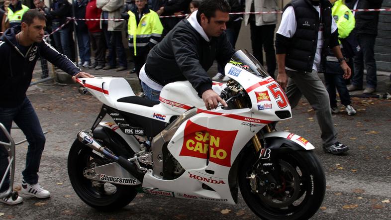 Marco Simoncelli motor pogreb