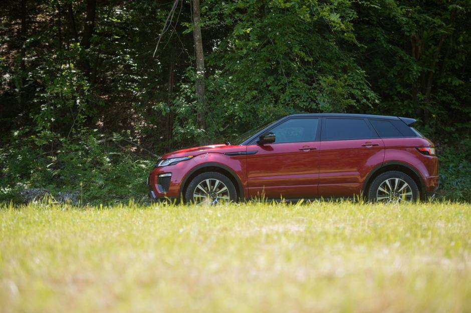 Evoque | Avtor: Anže Petkovšek