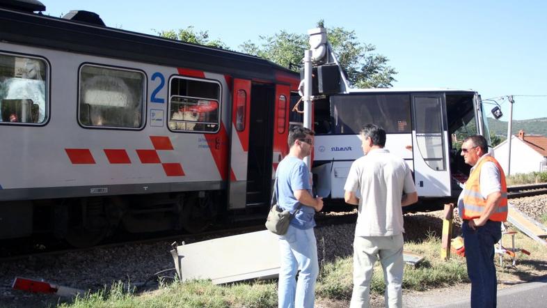 vlak avtobus trčenje nesreča hrvaška