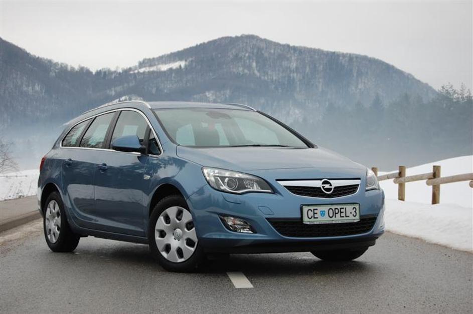 Opel astra sports tourer