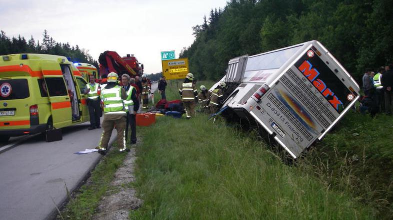 Nesreča na gorenjski avtocesti