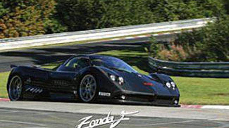 Pagani zonda F clubsport je novi rekorder steze v Nürburgringu.