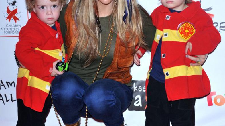 Brooke Mueller, Bob, Max