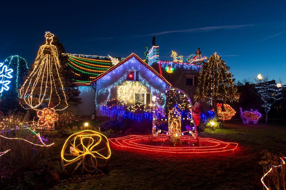 Praznične lučke | Avtor: EPA