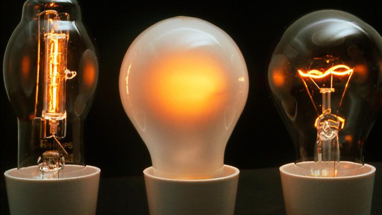 Potratnim halogenskim žarnicam je v EU odklenkalo