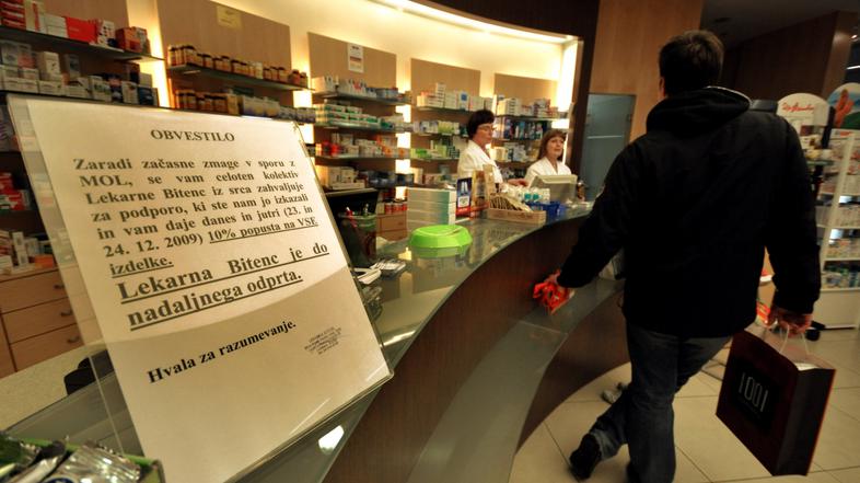 ljubljana 23.12.09, lekarna Bitenc, mercator center, lekarna, ponovno odprta, bi