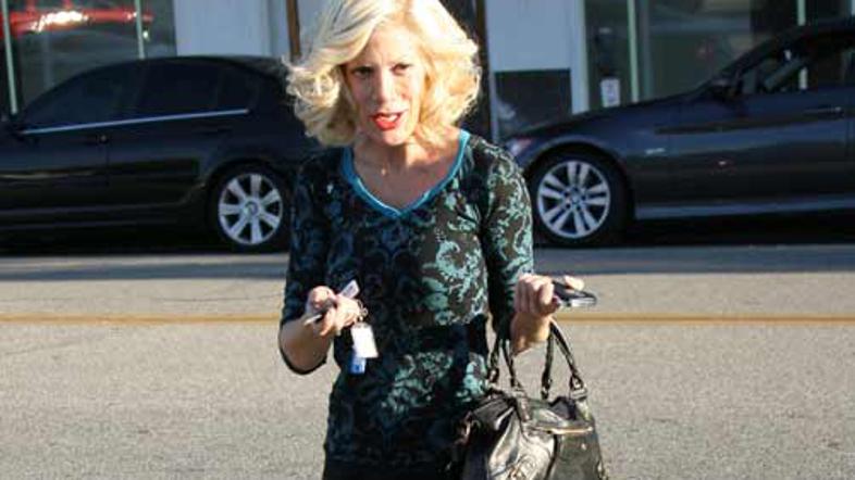 Tori Spelling se bo z veseljem pridružila Jenni Garth na snemanju serije 90210.