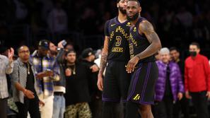 Anthony Davis LeBron James