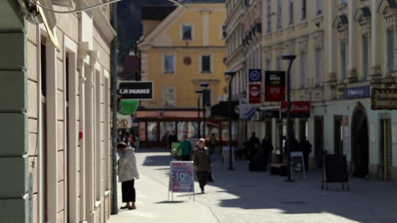 sslovenija 19.03.14. Polzela, tgovina nogavic,foto: gregor katic